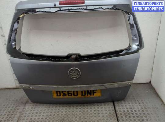 Планка подсветки номера на Opel Zafira B