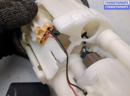 купить Насос топливный электрический на Toyota Matrix 2002-2008