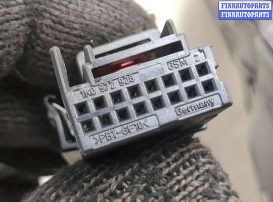 купить Зеркало боковое на Volkswagen Golf 6 2008-2012