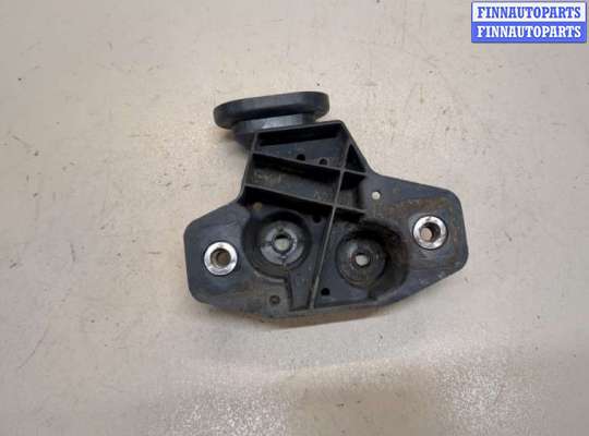 купить Кронштейн бампера на Mercedes ML W164 2005-2011