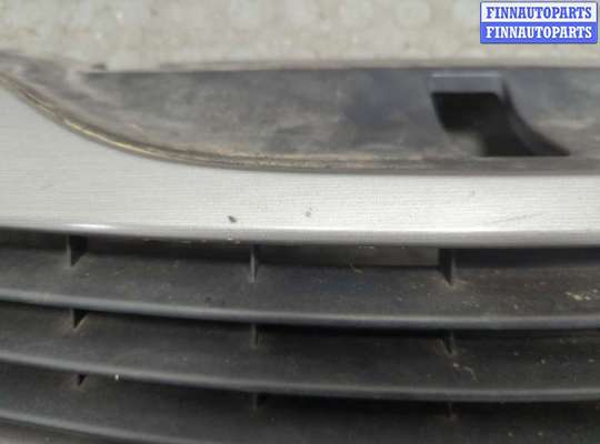 купить Решетка радиатора на Renault Laguna 2 2001-2007