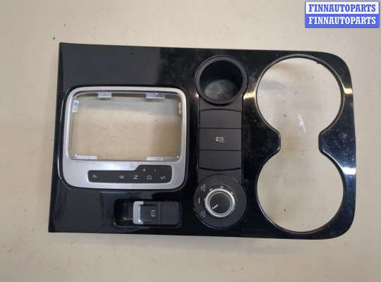 купить Рамка под кулису на Volkswagen Touareg 2010-2014