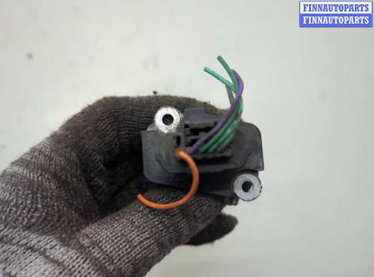 купить Измеритель потока воздуха (расходомер) на Nissan Note E11 2005-2013