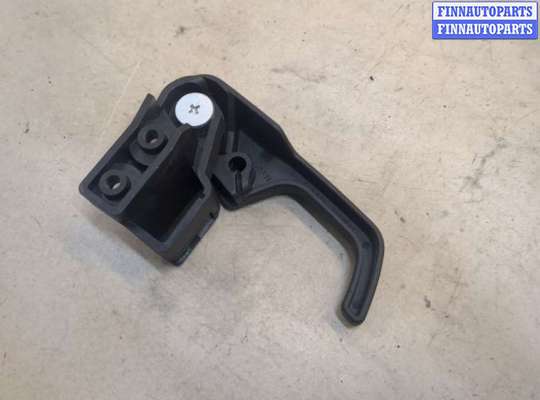 купить Ручка открывания капота на Volkswagen Passat 4 1994-1996