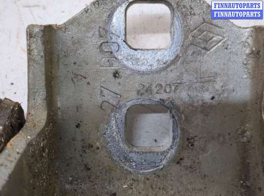 купить Петля двери на Renault Megane 2 2002-2009