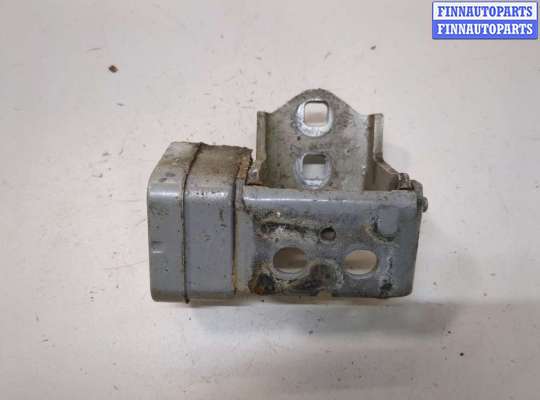 купить Петля двери на Renault Megane 2 2002-2009