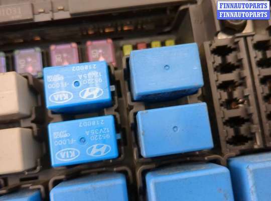 купить Блок реле на KIA Venga