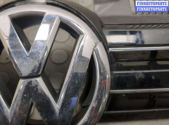 Решетка радиатора на Volkswagen Golf VI (5K)