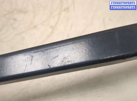 купить Щеткодержатель на Toyota Highlander 1 2001-2007