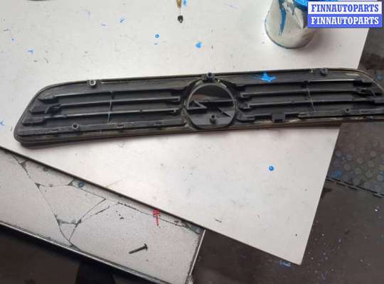 купить Решетка радиатора на Opel Astra G 1998-2005