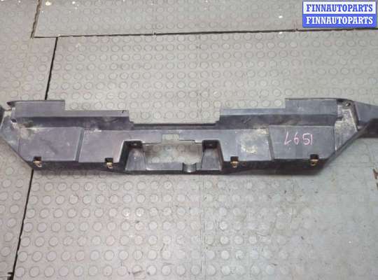 Купить Накладка замка капота на Cadillac Escalade 3 2006-2014 Накладка замка капота CD70421 на Cadillac Escalade 3 2006-2014