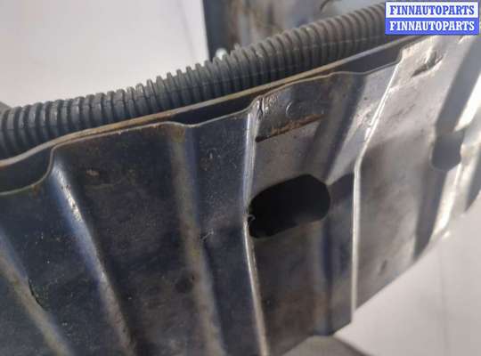 купить Усилитель бампера на Ford Focus 2 2005-2008