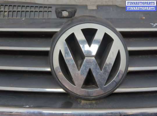 купить Решетка радиатора на Volkswagen Passat 5 2000-2005