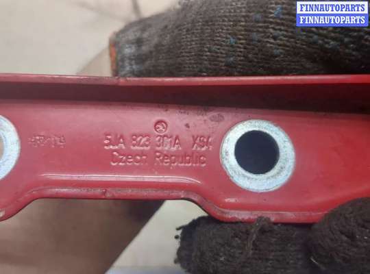 купить Петля капота на Skoda Rapid 2012-2020