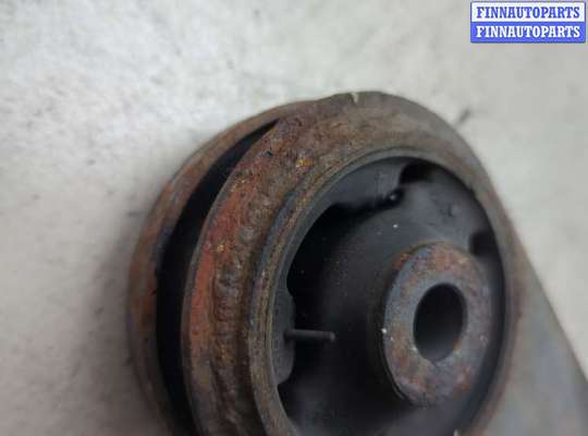 купить Подушка крепления КПП на Toyota Prius 2003-2009