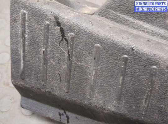 купить Пластик (обшивка) внутреннего пространства багажника на Ford Escape 2015-2019