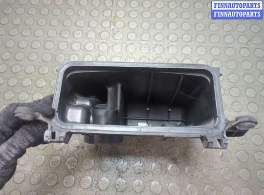 купить Корпус воздушного фильтра на Toyota Yaris 1999-2006