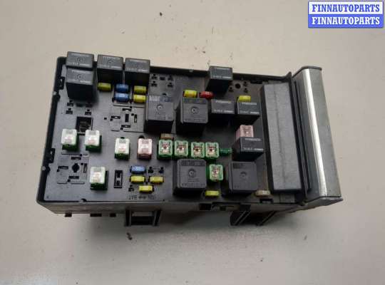 купить Блок предохранителей на Chrysler Voyager 2000-2007