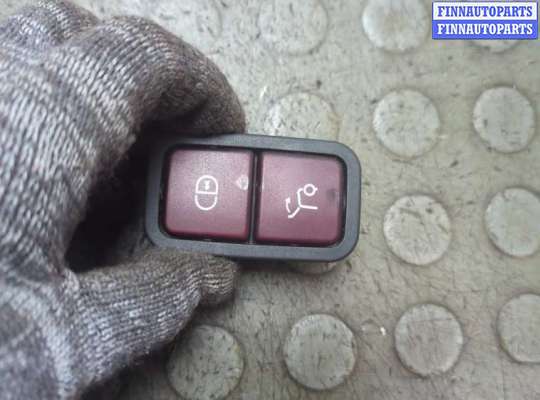 Купить Кнопка открывания багажника салонная на Mercedes GL X164 2006-2012 Кнопка открывания багажника салонная MB1686091 на Mercedes GL X164 2006-2012