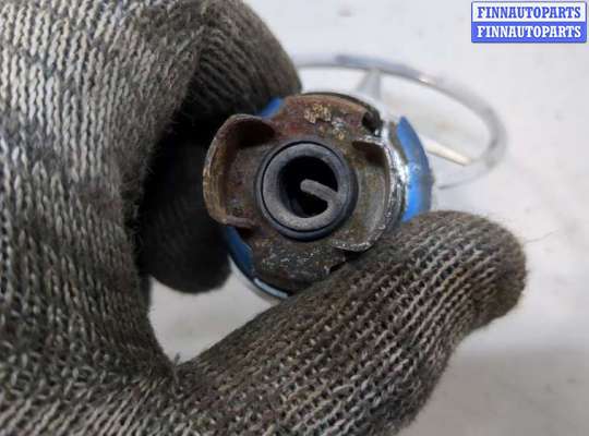 купить Эмблема на Mercedes C W204 2006-2015