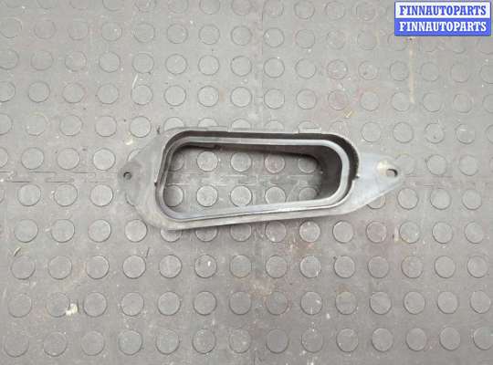 купить Воздуховод на Infiniti QX56 2010-2013