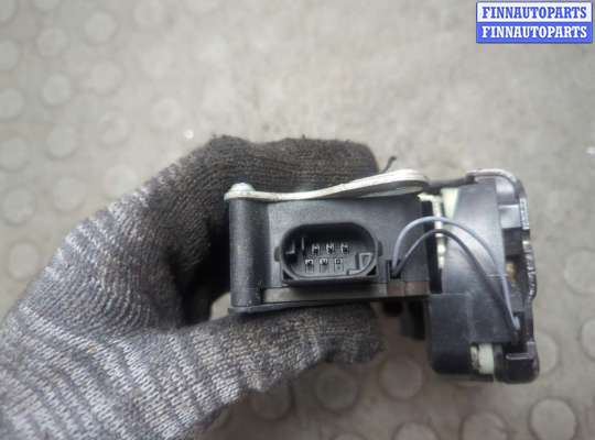 купить Замок раздвижной двери на Mercedes Vito W639 2003-2014