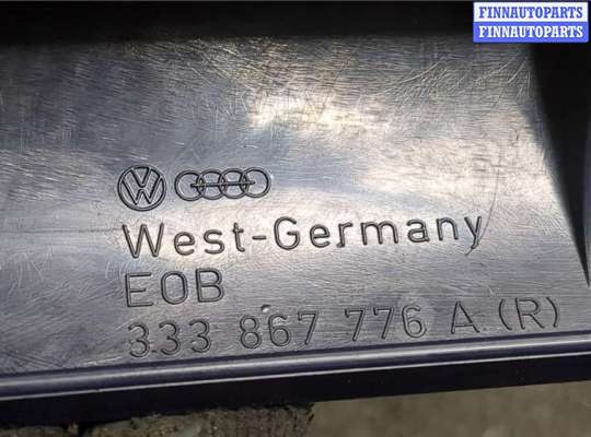купить Направляющая шторки багажника (салазки) на Volkswagen Passat 4 1994-1996