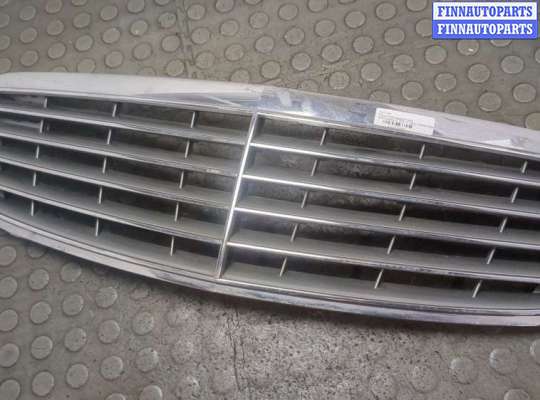 Решетка радиатора MB1725828 на Mercedes E W211 2002-2009