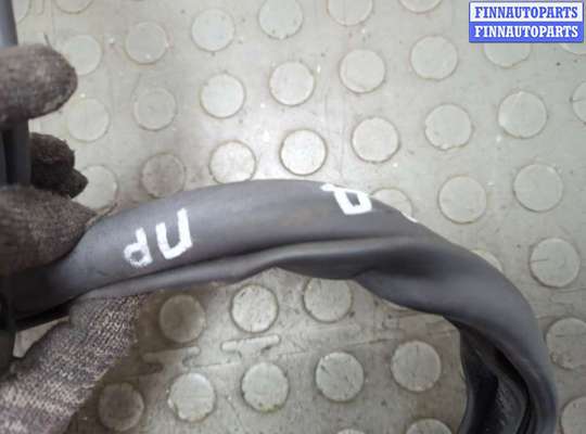 купить Уплотнитель на Toyota C-HR 2016-2023