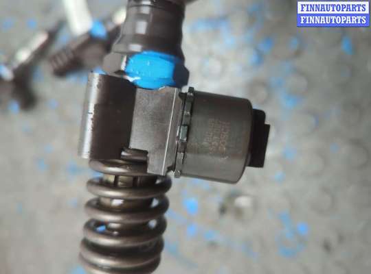 Форсунка топливная на Volkswagen Golf V (1K)