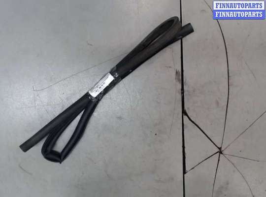 купить Уплотнитель на Citroen C4 2004-2010