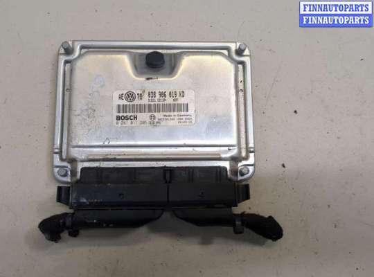 купить Блок управления двигателем на Volkswagen Passat 5 2000-2005