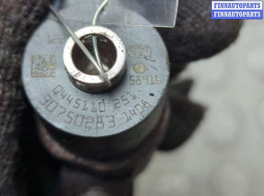 Форсунка топливная на Volvo S60 I | V70 II (P2)