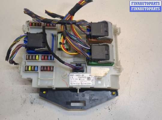 Блок предохранителей FO1831648 на Ford Mondeo 4 2007-2015