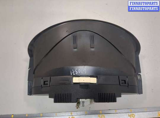 Щиток приборов на Mercedes-Benz C (W203)