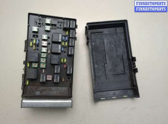 купить Блок предохранителей на Chrysler Voyager 2000-2007