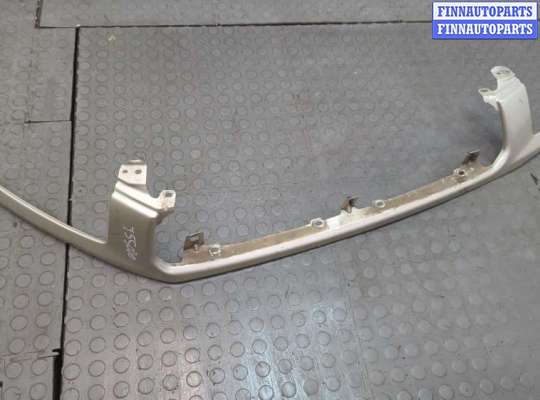 купить Решетка радиатора на Toyota RAV 4 2000-2005