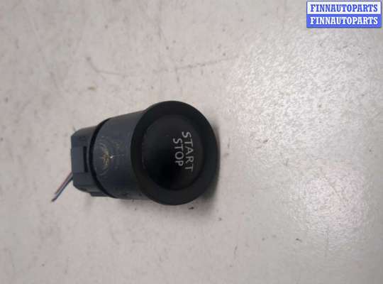 Кнопка старта (запуска двигателя) RN1522936 на Renault Megane 2 2002-2009