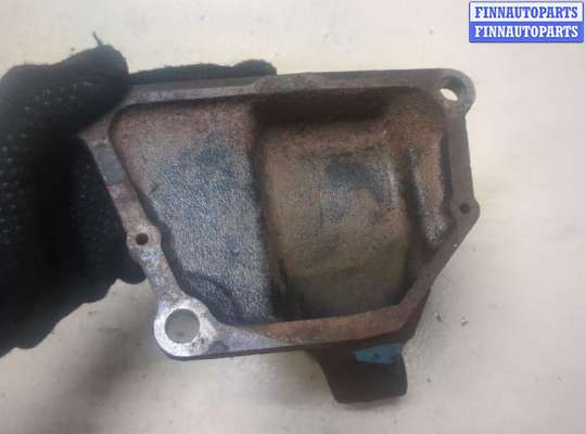 купить Кронштейн полуоси на Toyota Highlander 1 2001-2007
