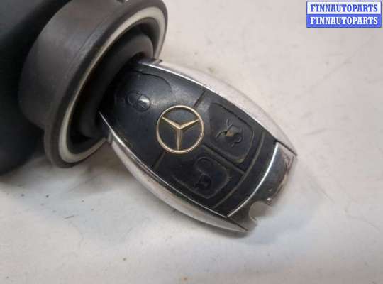 Замок зажигания с ключом на Mercedes-Benz CLK (W209)