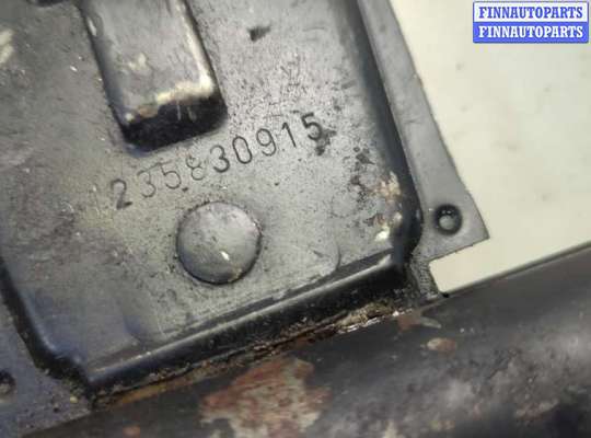 Домкрат на Mercedes-Benz S (W126)