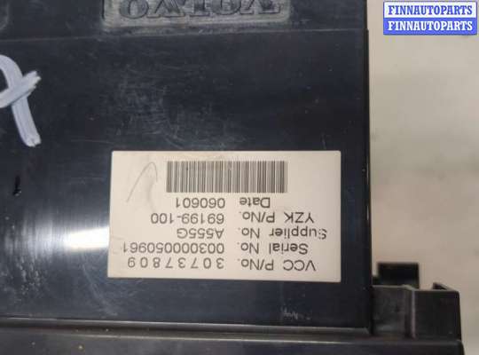 купить Дисплей компьютера (информационный) на Volvo S40 2004-