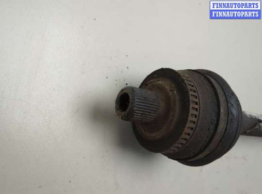 Приводной вал (Полуось в сборе) на Audi A4 (8E/8H, B6)
