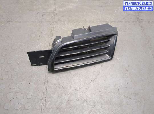 Решетка радиатора MT577240 на Mitsubishi Carisma 1995-2004