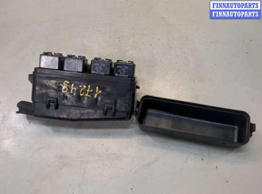 купить Блок реле на Mazda MPV 1999-2006