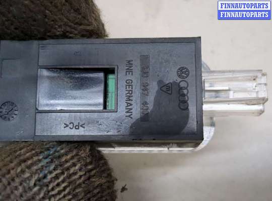 купить Фонарь салона (плафон) на Audi Q3 2011-2018