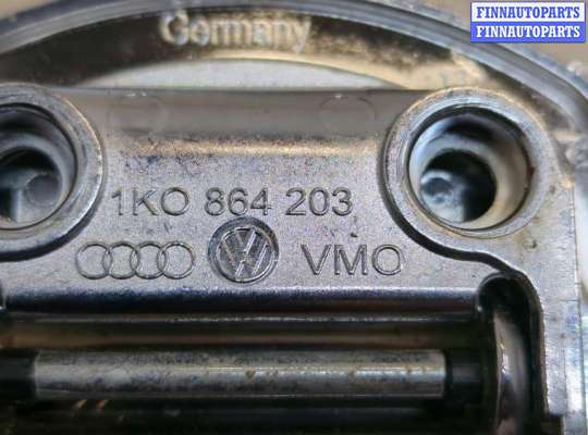 купить Кронштейн (лапа крепления) на Volkswagen Touareg 2010-2014