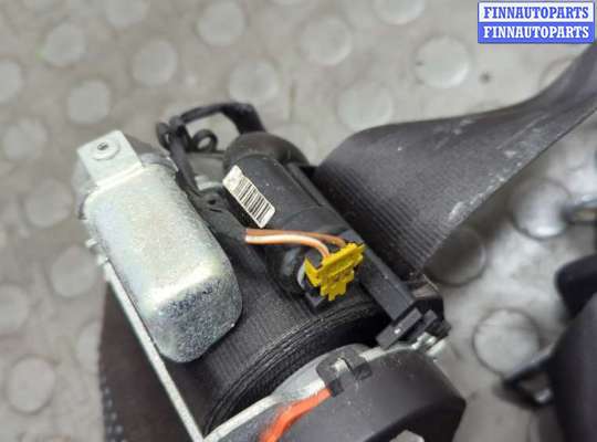Ремень безопасности на Ford Focus III