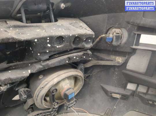 купить Решетка радиатора на Mercedes CLS C219 2004-2010