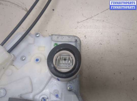 купить Замок двери на Toyota Yaris 2010-2017